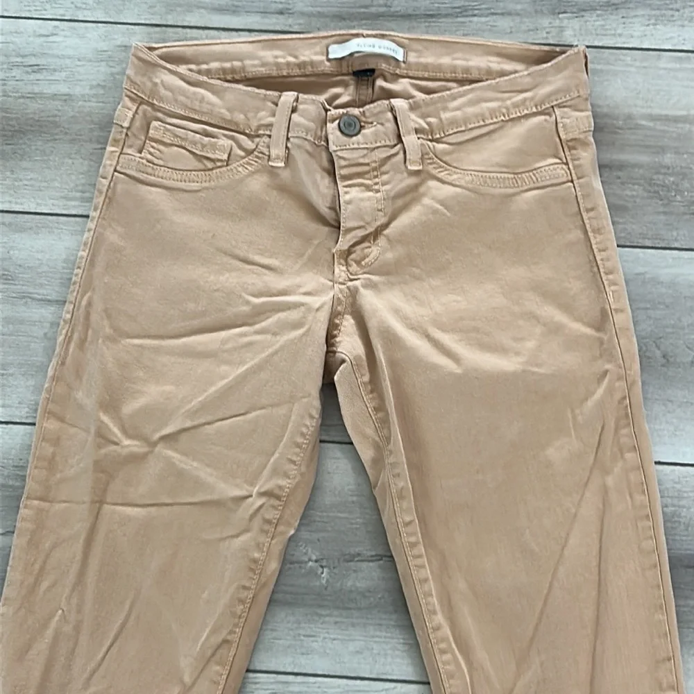 KanCan size 28 peach skinny jeans